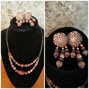 Maurices Necklace & Rare Mesh-like lightweight Earrings wooden other beads  NWOT